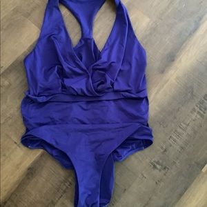 Robyn Lawley bathing suit 👙